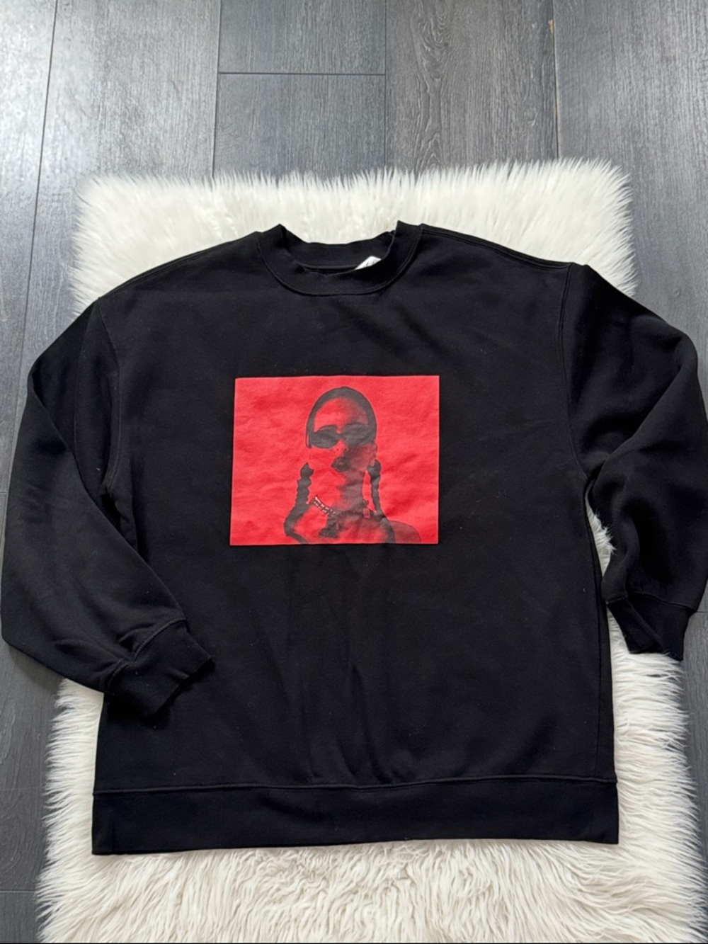 H&M Rosalia Black Sweatshirt